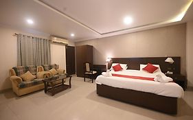 Hotel Bhagavath Gardens