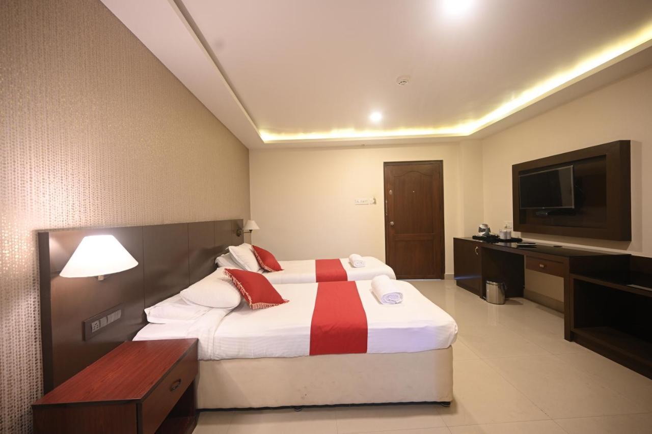 Hotel Bhagavath Gardens Chengannur Exterior photo