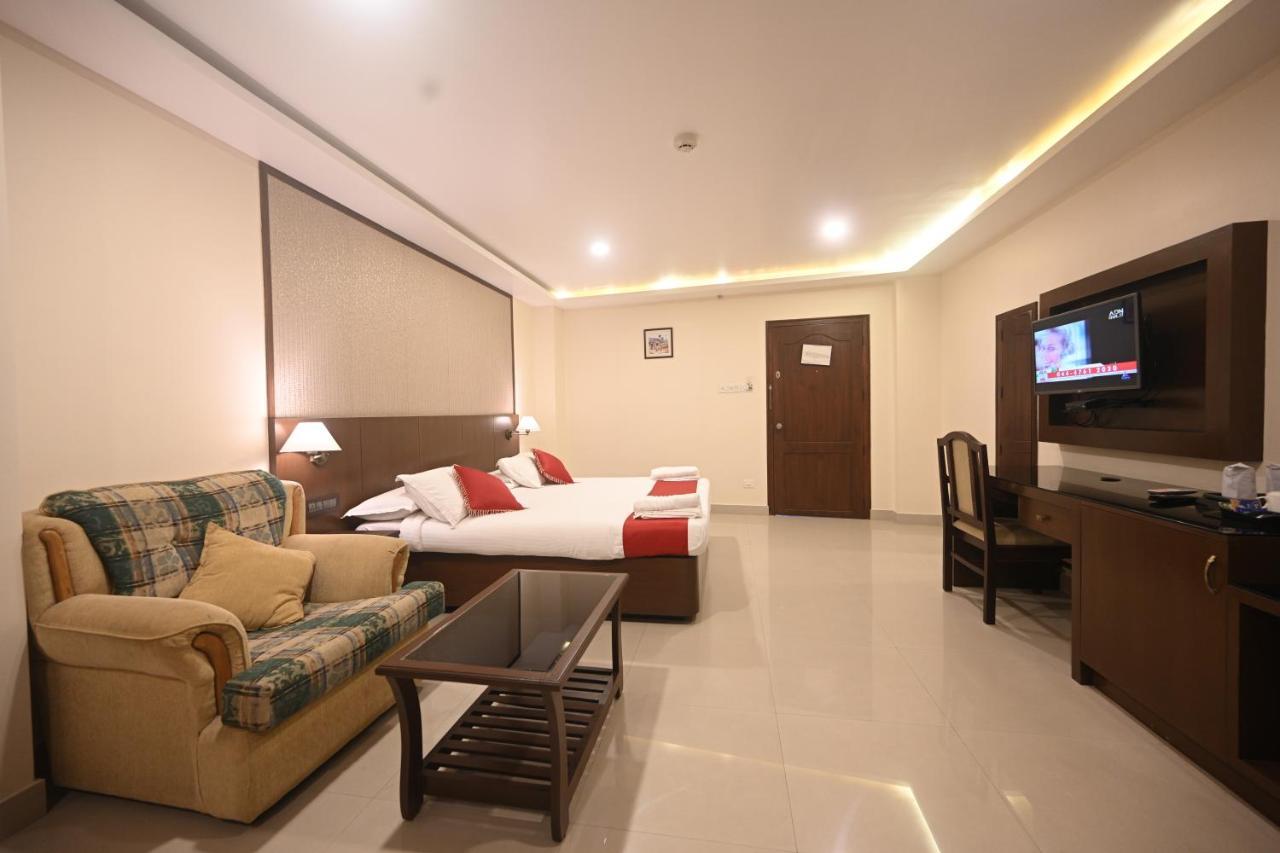 Hotel Bhagavath Gardens Chengannur Exterior photo