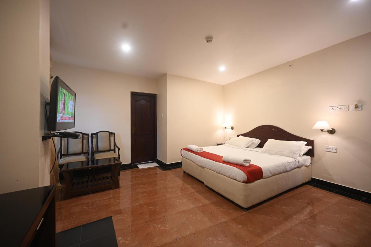 Hotel Bhagavath Gardens Chengannur Exterior photo