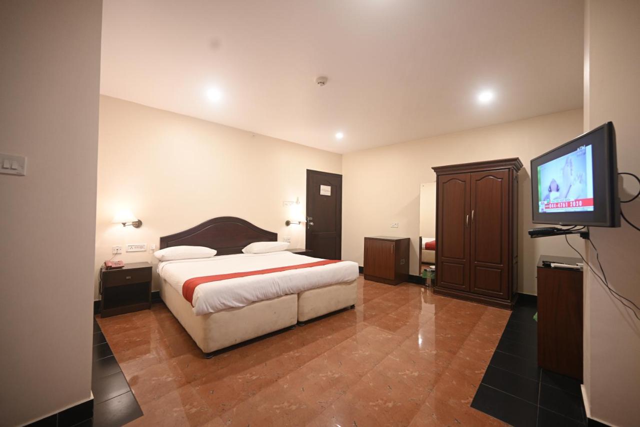 Hotel Bhagavath Gardens Chengannur Exterior photo